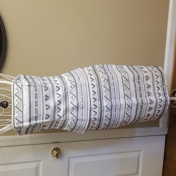 White House Black Market Dresses & Skirts - White House Black Market top and skirt